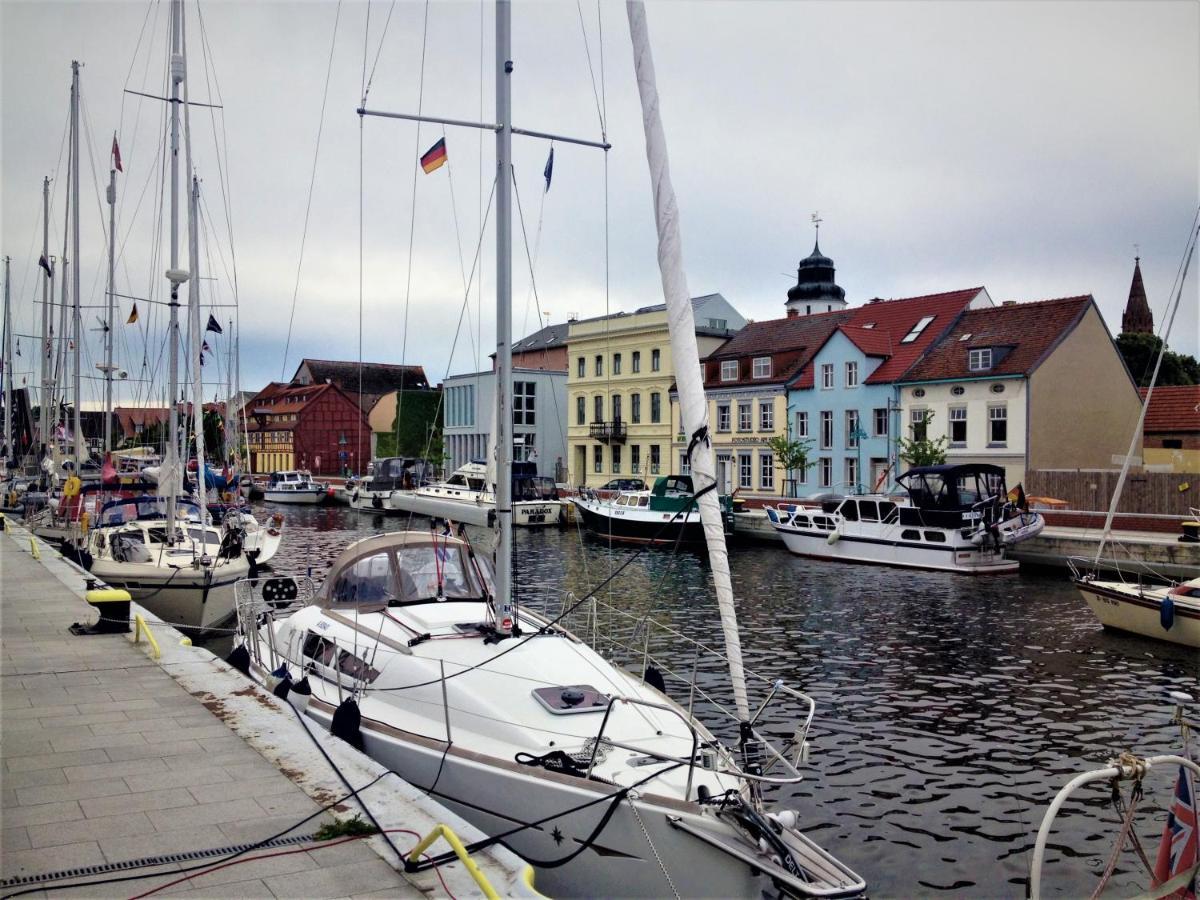 Fischerhaus Godewind 60 Qm Altwarp Экстерьер фото